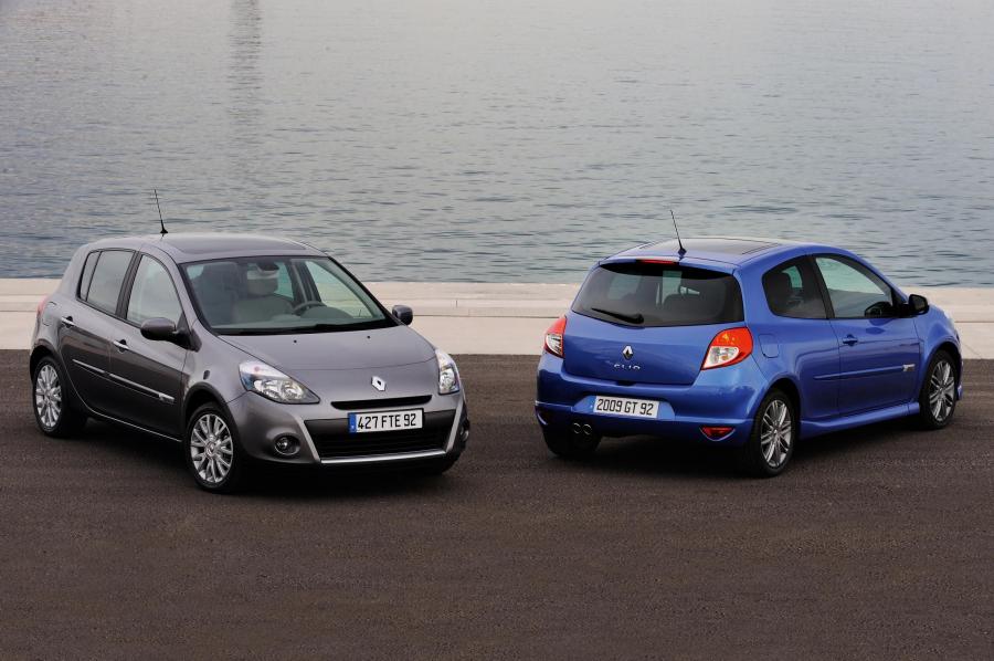  Renault Clio 2010 года  (фото 9 из 19)